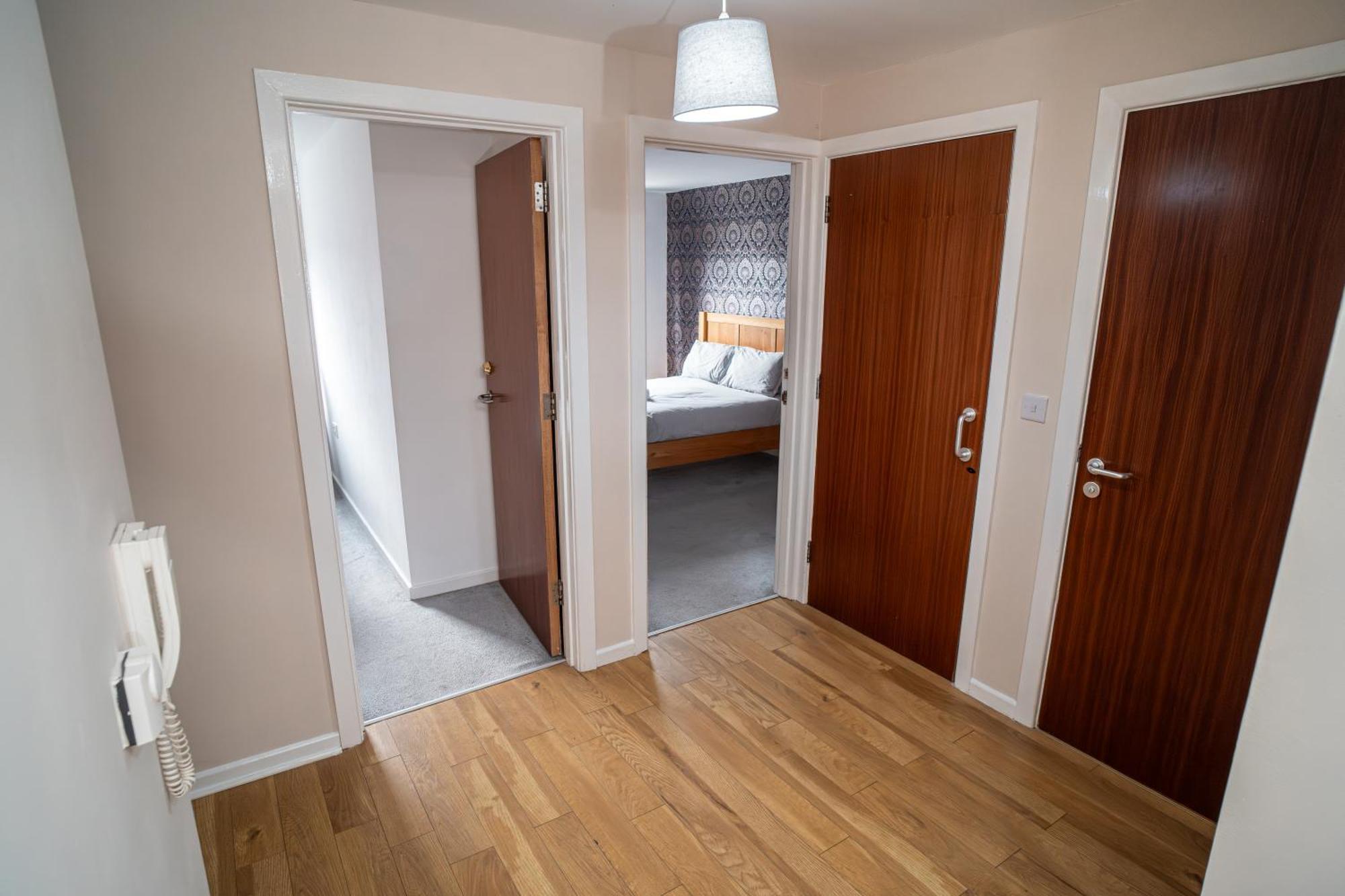 Central Apartment In Belfast City Centre - Sleeps 5 People Bagian luar foto