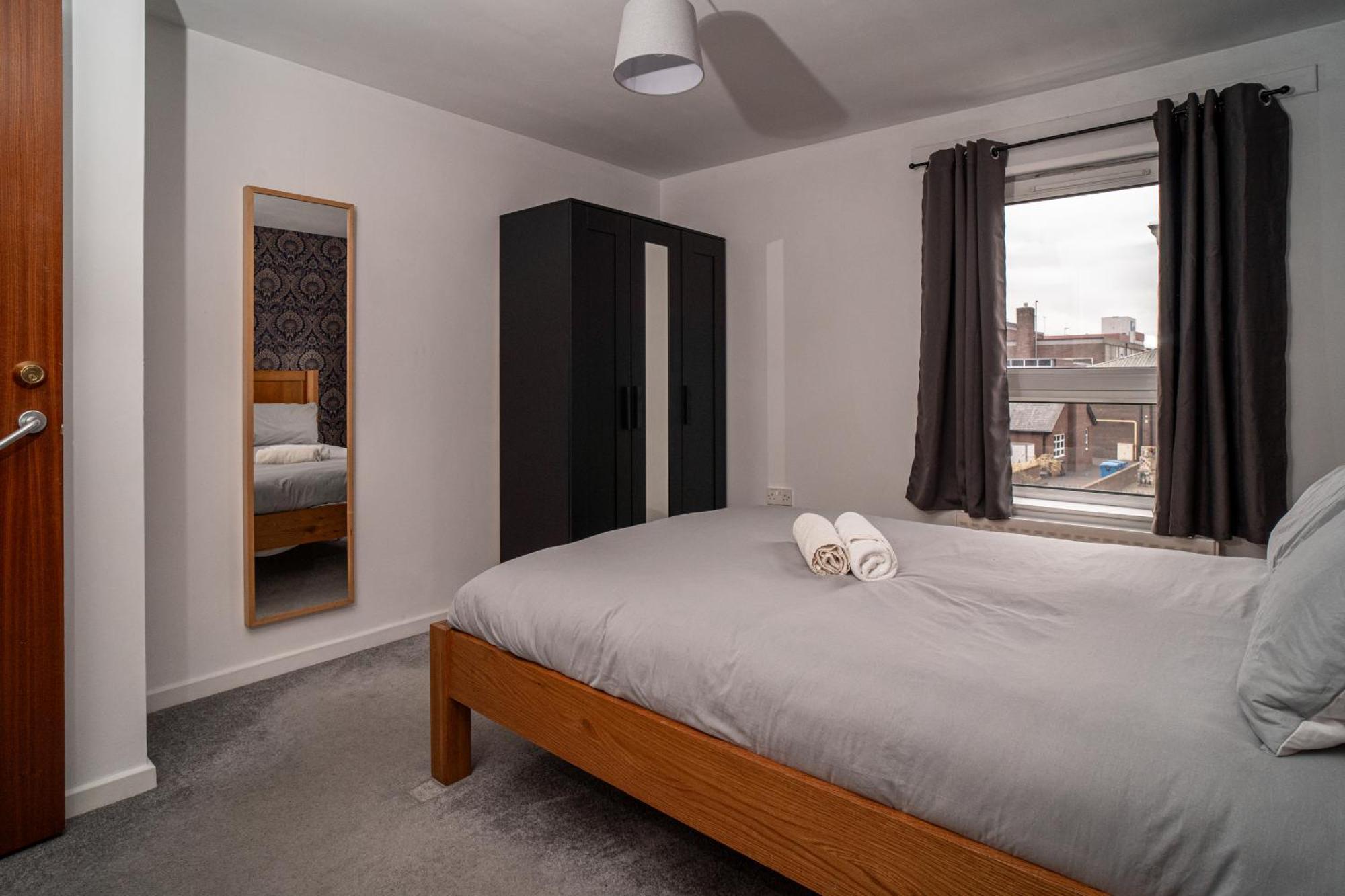 Central Apartment In Belfast City Centre - Sleeps 5 People Bagian luar foto
