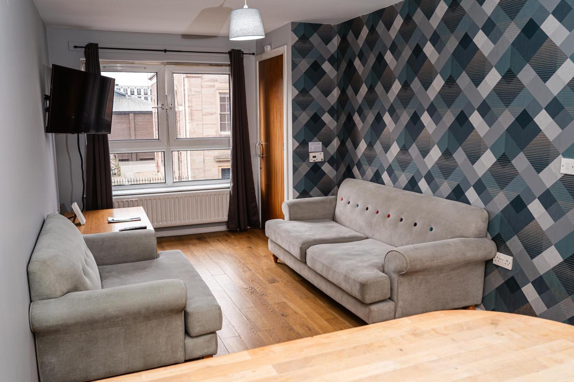 Central Apartment In Belfast City Centre - Sleeps 5 People Bagian luar foto